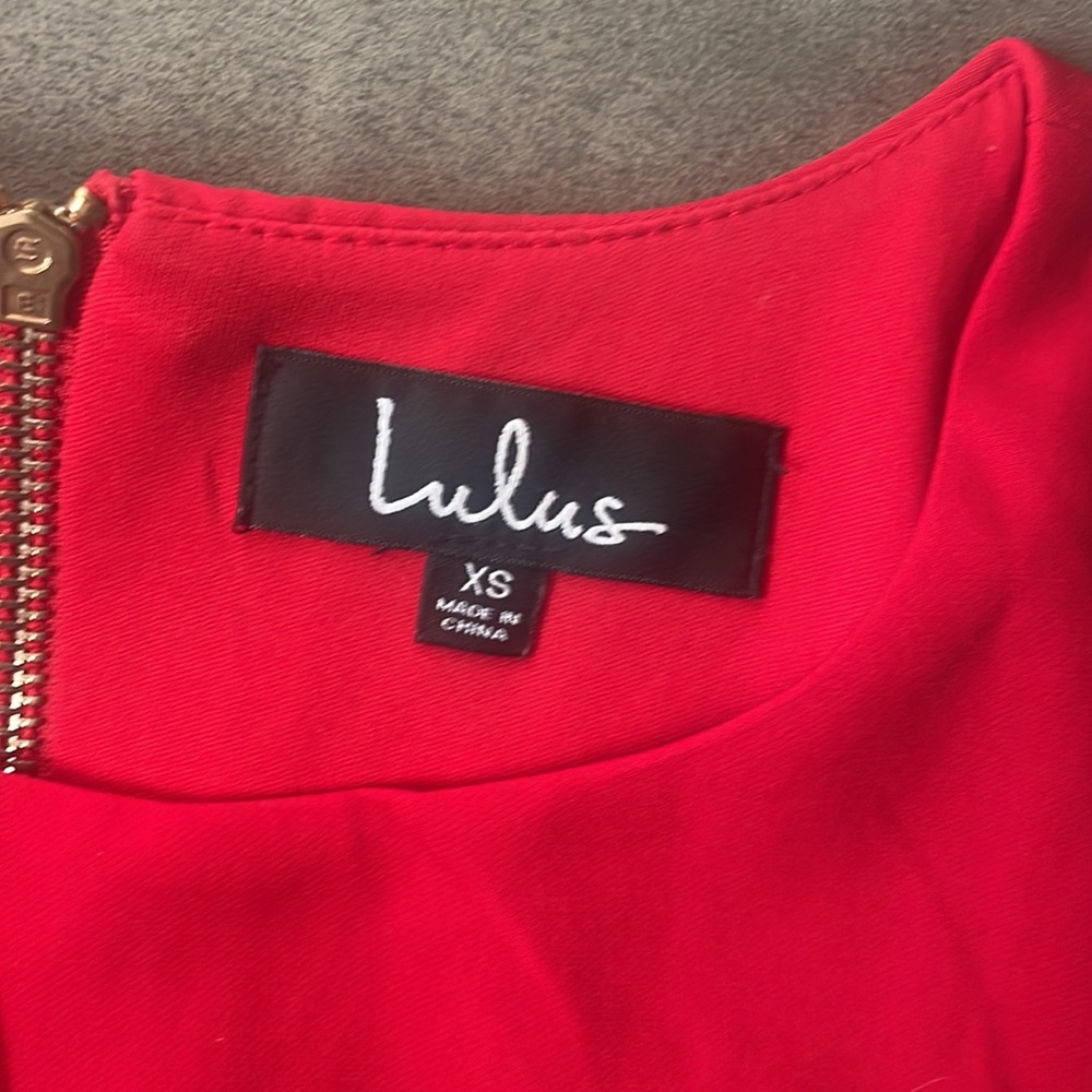 Red Lulus Dress - Picture 4 of 5